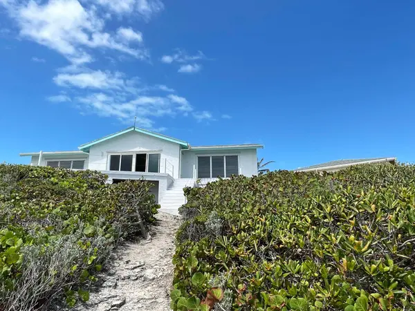 2/2 OCEANFRONT HOME Long Island,