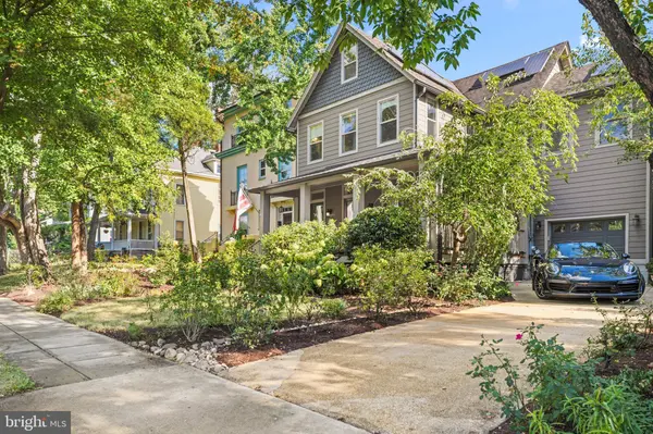 1327 NEWTON ST NE, Washington, DC 20017