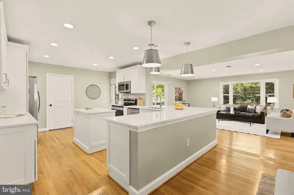 10210 CARROLL PL, Kensington, MD 20895