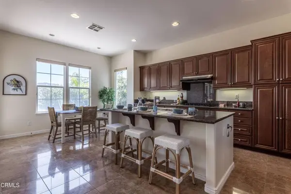 219 Via Rebecca, Thousand Oaks, CA 91320