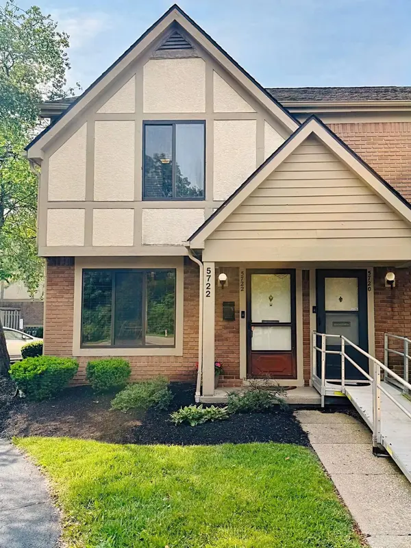 5722 Jousting Lane #B, Columbus, OH 43231
