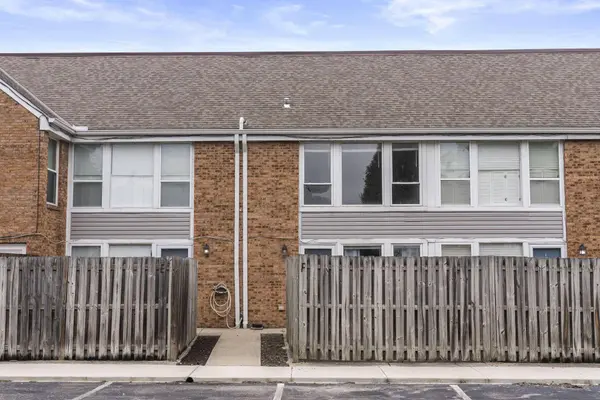 105 E Ticonderoga Drive #F, Westerville, OH 43081