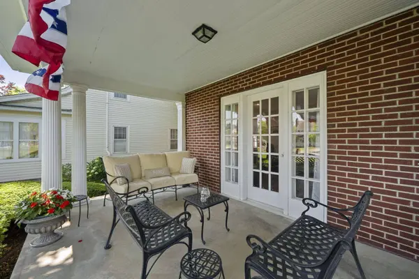 525 E 5th Avenue, Lancaster, OH 43130