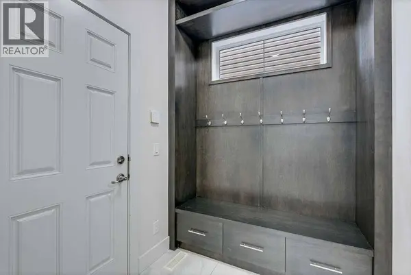 4 Legacy Court SE, Calgary, AB T2X2E6