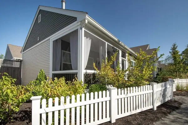 28 Hatherly Rise #28, Plymouth, MA 02360