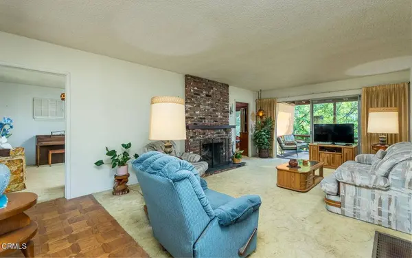 2440 Mountain AVE, La Crescenta, CA 91214