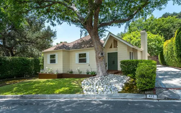 423 Devonshire LN, Glendale, CA 91206