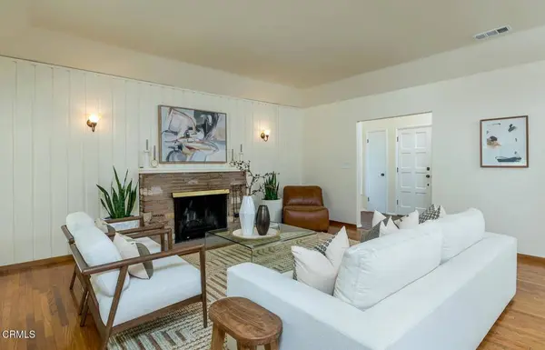 423 Devonshire LN, Glendale, CA 91206