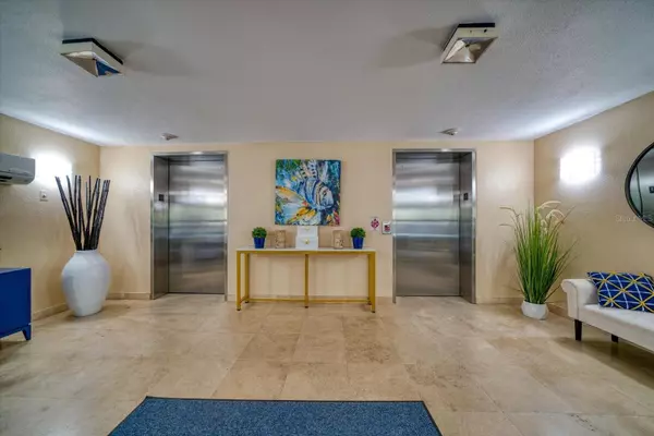 12033 GANDY BLVD N #131, St Petersburg, FL 33702