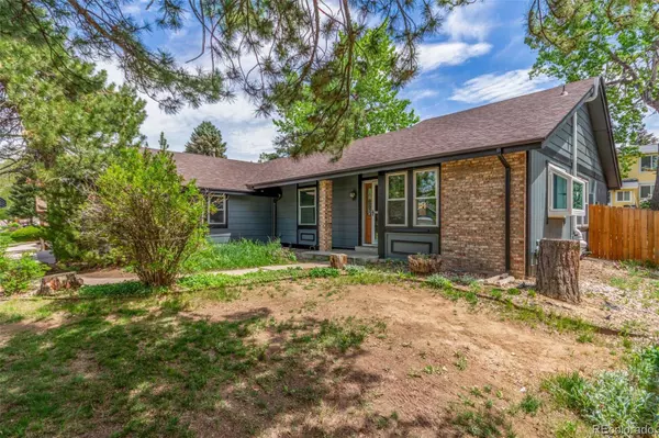 2026 S Pitkin ST, Aurora, CO 80013