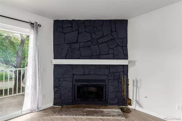 910 S Walden ST #106, Aurora, CO 80017