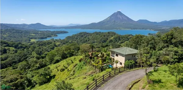 El Castillo en Las Nubes, Peñas Blancas, Alajuela 20213