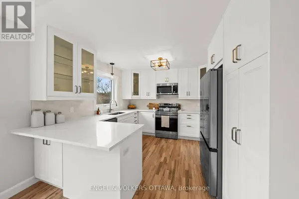 129 CORVINELLI CRESCENT, Russell, ON K4R1G4