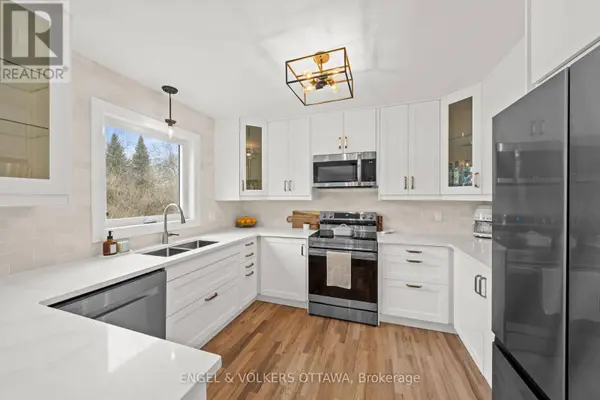 129 CORVINELLI CRESCENT, Russell, ON K4R1G4