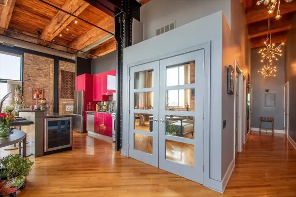 2614 N Clybourn AVE #301, Chicago, IL 60614