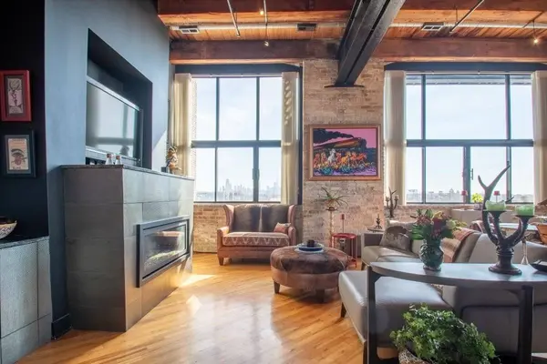 2614 N Clybourn AVE #301, Chicago, IL 60614