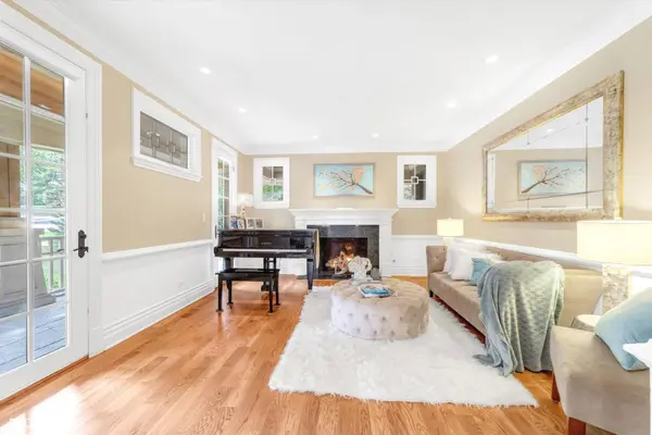 427 W Walnut ST, Hinsdale, IL 60521