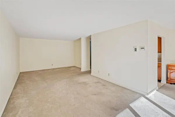 1149 Rockland Ave #108, Victoria, BC V8V 4T5