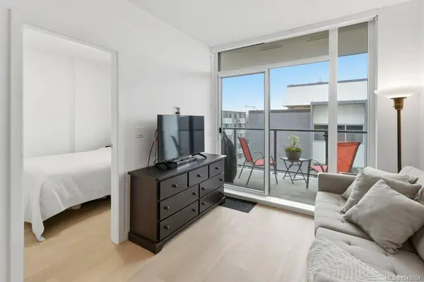 1100 Yates St ##606, Victoria, BC V8V 0H5