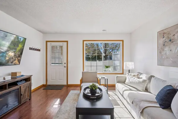 6985 139th AVE NW, Anoka, MN 55303