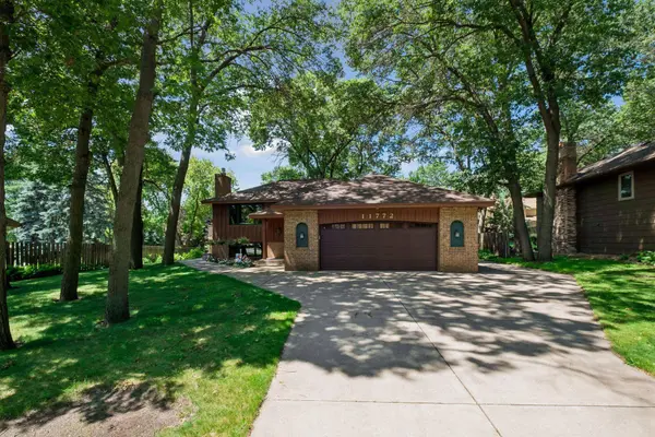 11772 Able ST NE, Minneapolis, MN 55434