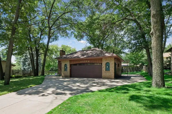 11772 Able ST NE, Minneapolis, MN 55434