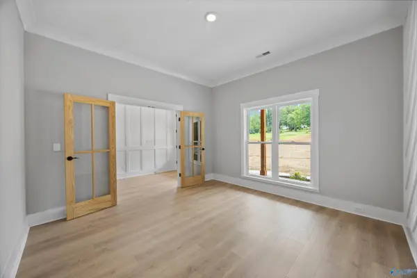 185 N Greenway Drive, Trinity, AL 35763