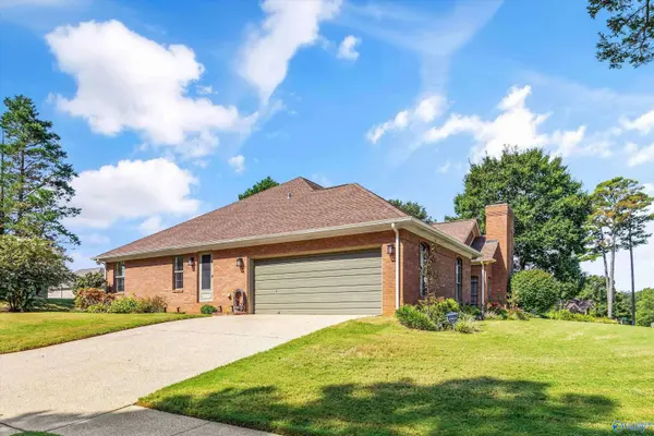 194 Greenlawn Drive, Meridianville, AL 35759