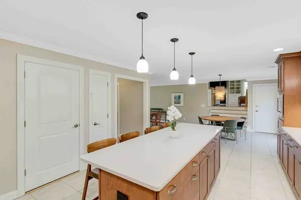 12 Linda Lane, Salisbury, MA 01952