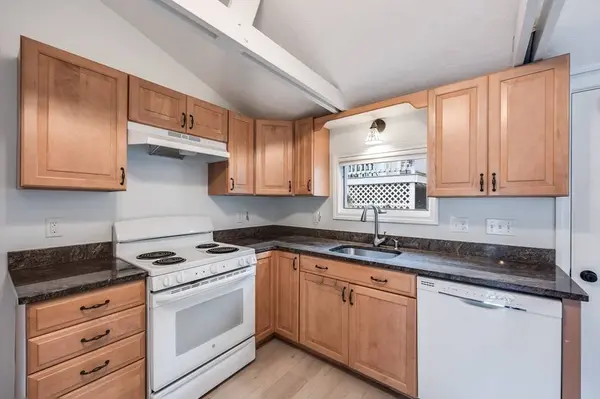 95 Wheeler St, Gloucester, MA 01930