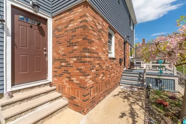 9 Alpine Ct, Gloucester, MA 01930