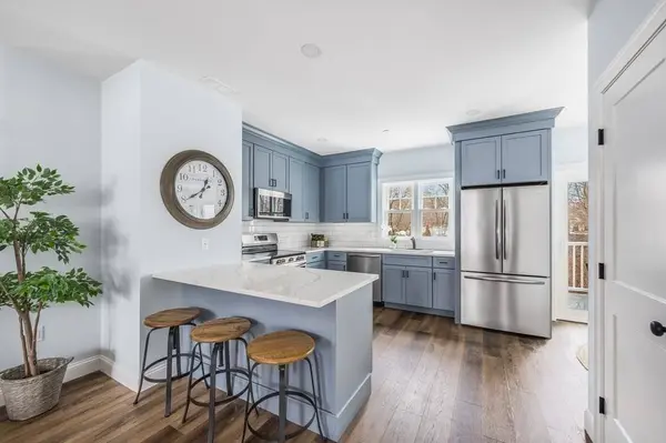 451 Essex St #2, Beverly, MA 01915