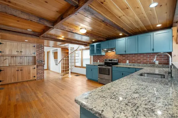 7 Derby St #0, Gloucester, MA 01930