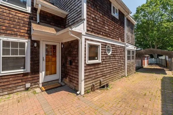 7 Derby St #0, Gloucester, MA 01930