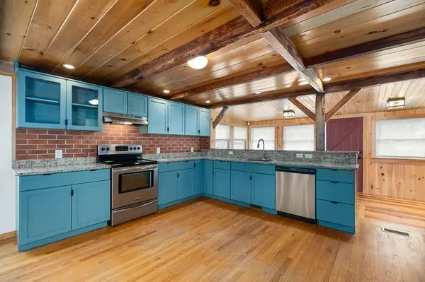7 Derby St #0, Gloucester, MA 01930