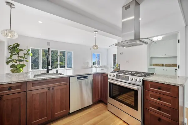 500 Summer St, Manchester, MA 01944