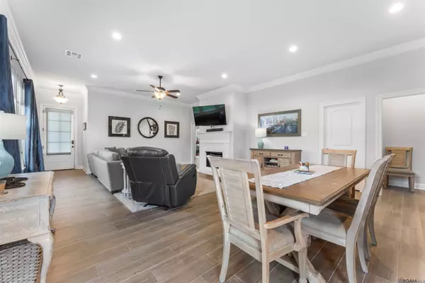 9950 Ashby Ln, Denham Springs, LA 70726