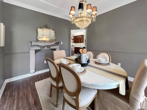 1636 River Run Dr, Denham Springs, LA 70726