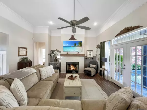 1636 River Run Dr, Denham Springs, LA 70726