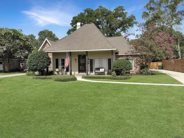 1636 River Run Dr, Denham Springs, LA 70726
