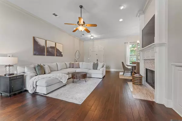 39359 Lakeland Ave, Prairieville, LA 70769