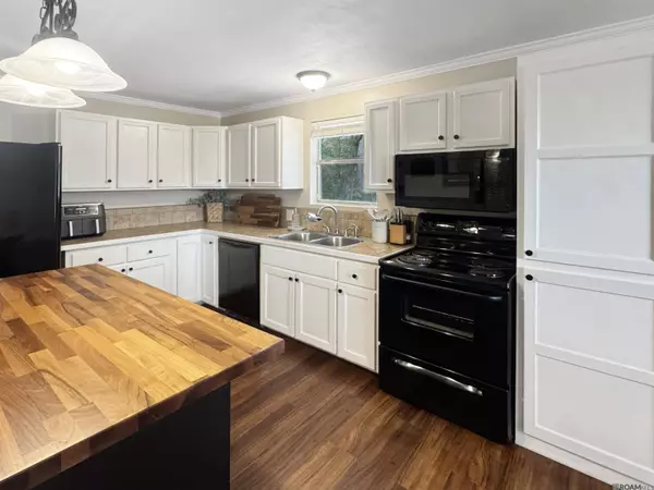 800 La Hwy 409, Slaughter, LA 70777