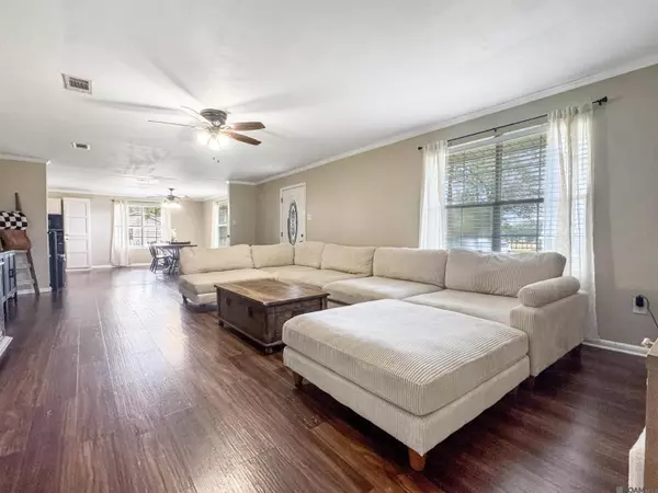 800 La Hwy 409, Slaughter, LA 70777