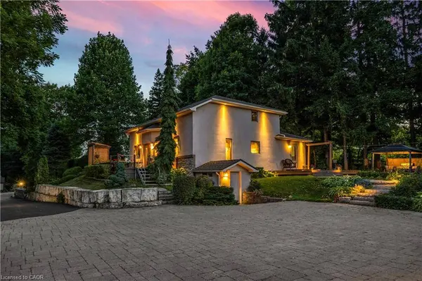 94 Highway 8, Flamborough, ON L9H 4V5