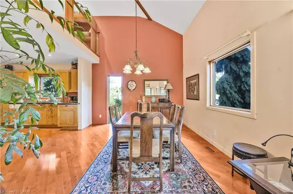 94 Highway 8, Flamborough, ON L9H 4V5