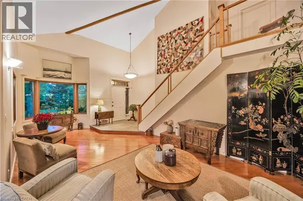 94 HIGHWAY 8, Flamborough, ON L9H4V5