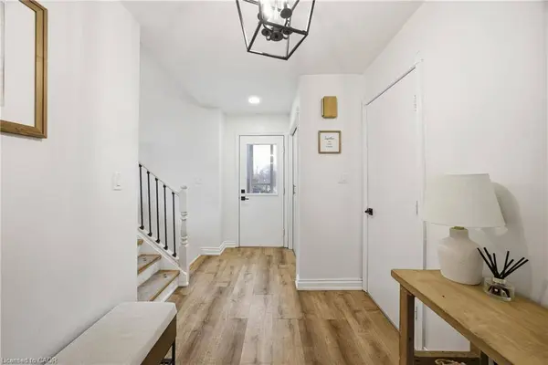 43 Ludlow Crescent, Brantford, ON N3P 1V3