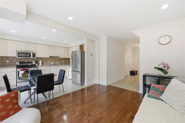 39 Pinewoods Drive #41, Stoney Creek, ON L8J 3Z4