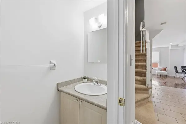 39 Pinewoods Drive #41, Stoney Creek, ON L8J 3Z4