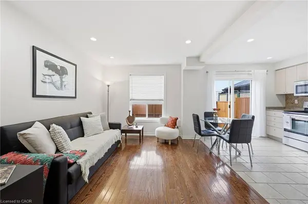 39 Pinewoods Drive #41, Stoney Creek, ON L8J 3Z4